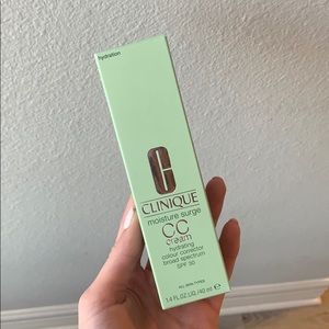 CLINIQUE MOISTURE SURGE CC CREAM